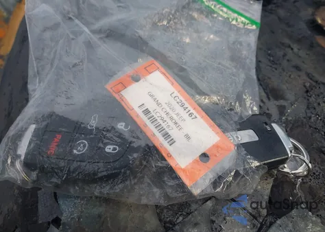 2020 Jeep Grand Cherokee Limited 4X4 from USA, damaged, VIN 1C4RJFBG6LC294167